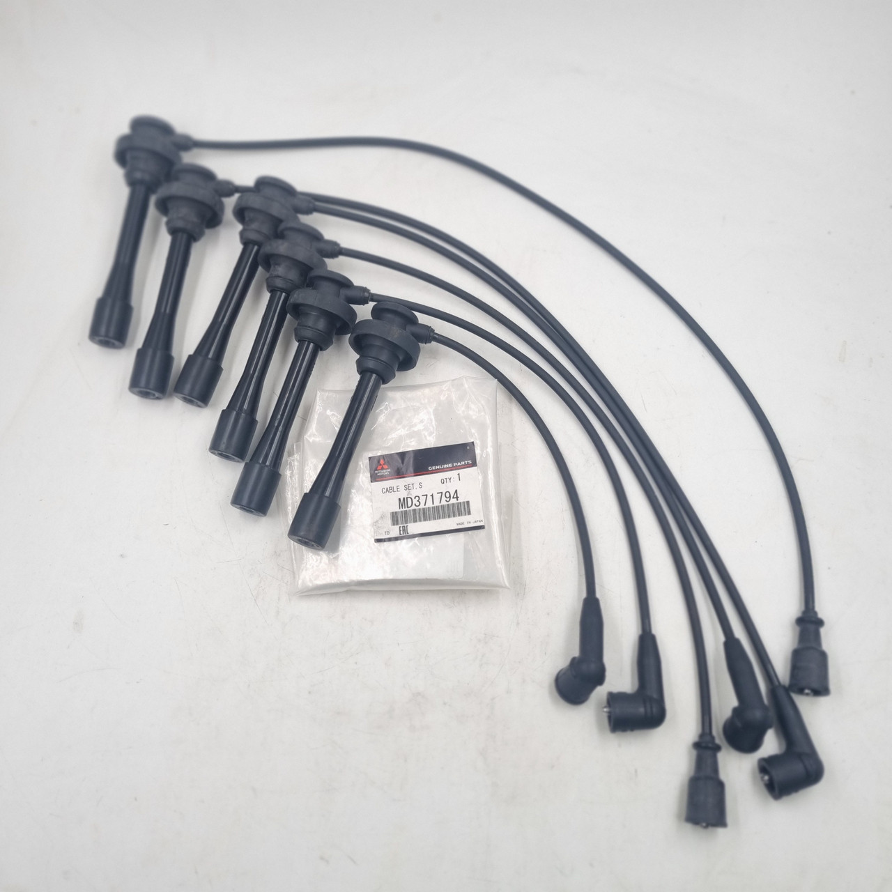 Оригінальний комплект високовольтних дротів MD371794 Паджеро Вагон III, Паджеро Спорт 3.0