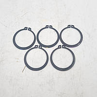 Комплект оригінальних кілець задньої півосі MR162662