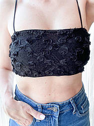 Жіночий короткий топ-бандо з аплікацією чорний