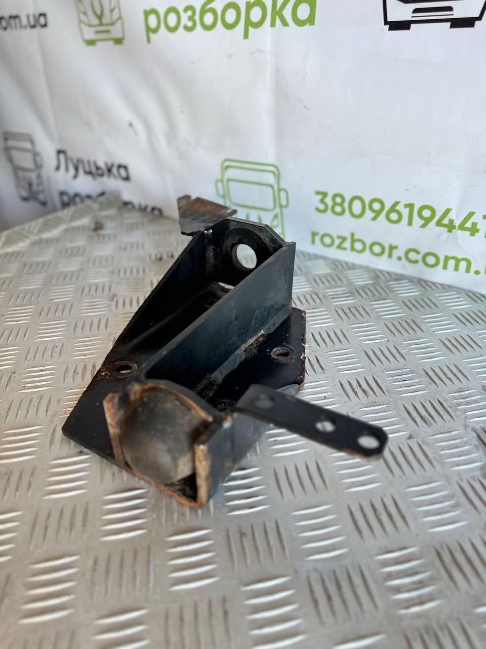 Кронштейн амортизатора переднього б/в DAF XF 105 (1698455) оригінал