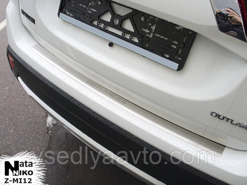Накладка на бампер з загином Mitsubishi Outlander III FL з 2015-