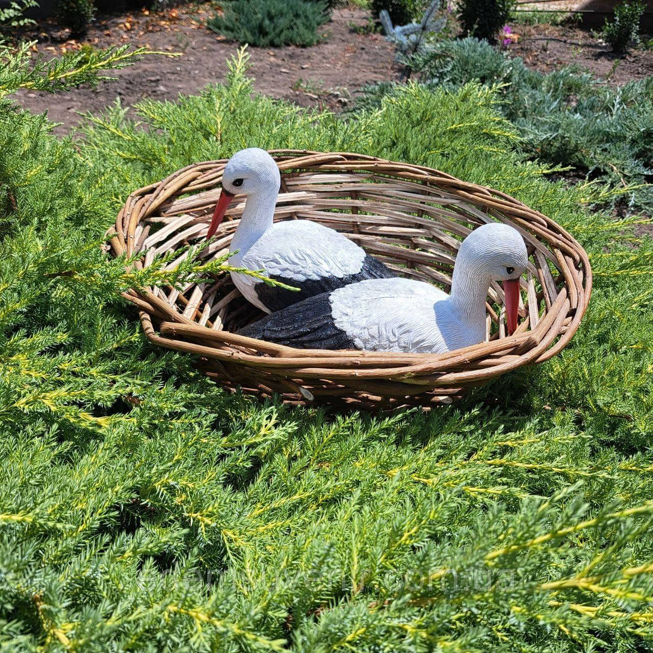 Комплект садових фігур Сім'я садових лелек №50, садові фігури лелеки, лелеки садові,  садово паркові скульптури лелеки, лелеки для