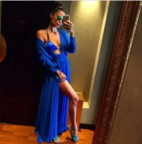 Синій довгий пляжний халат, парео-накидка на купальник з довгими рукавами, фото 1