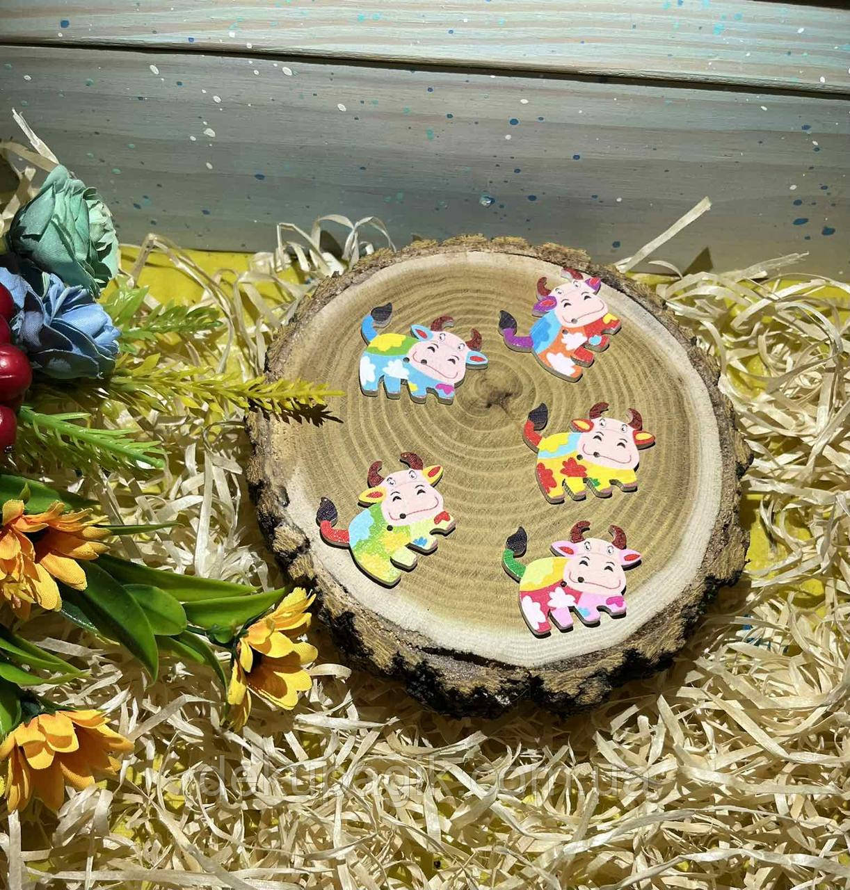 Дерев'яний ґудзик "Корівка кольорова", 3,5 см