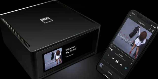 NAD M10 V2 підсилювач Hi-Fi з функцією аудіо стрімера BluOS