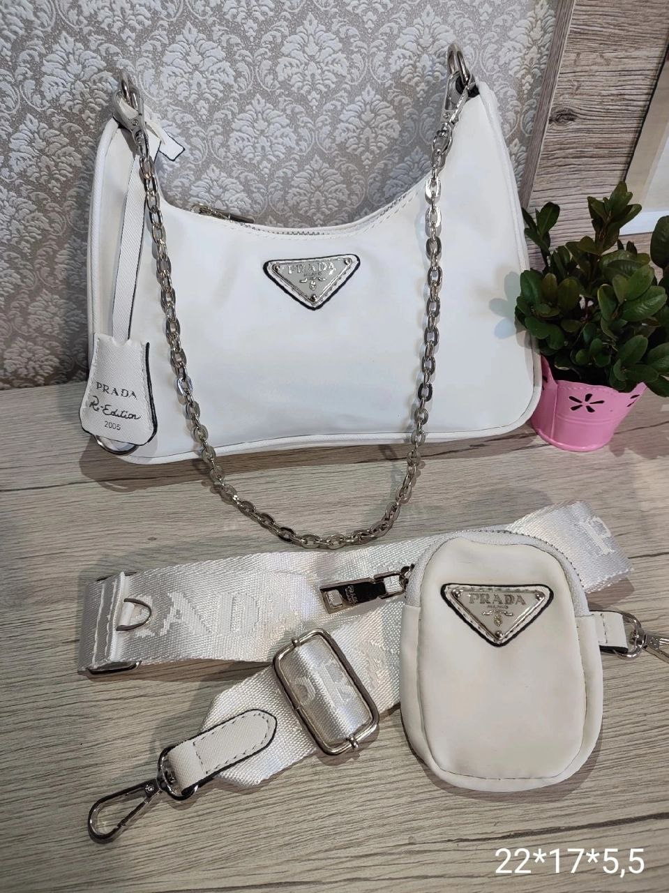 Жіноча сумка Prada на ланцюжку, 22*15 см, біла, 930624-2, фото 1