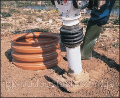 Монтаж каналізаційних колодязів Монтаж каналізаційних колодязів