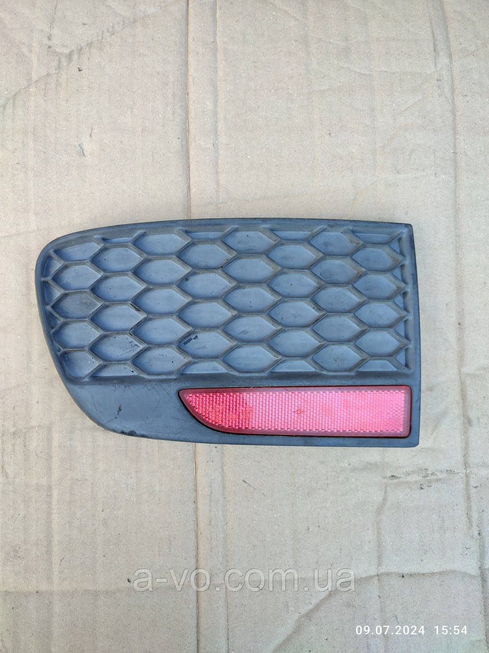 Решітка заглушка заднього бампера Fiat Punto 735321015, фото 1