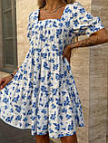 Вільне літнє коротке плаття зі штапелю з блакитним квітковим принтом, фото 3