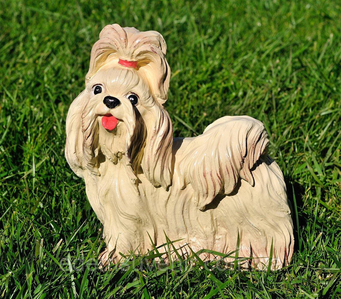 Садова фігура собака Болонка