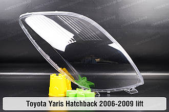 Скло фари Toyota Yaris Hatchback (2006-2009) рест праве