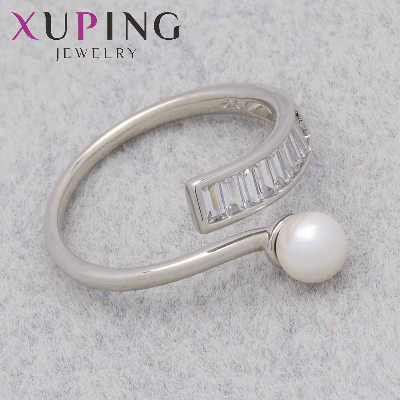 Кільце сріблястого кольору Xuping Jewelry медичний сплав джерель зі стразами та перлами незамнуте