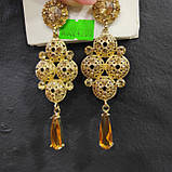 Жіночі довгі сережки золотисте покриття з камінням, фото 2