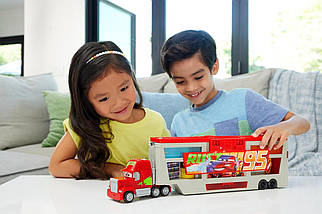 Тачки 3 Трейлер Мак Вантажівка (Disney Pixar Cars Mack Transforming Truck Color Changers) від Mattel, фото 4
