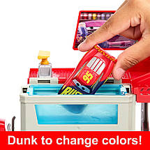 Тачки 3 Трейлер Мак Вантажівка (Disney Pixar Cars Mack Transforming Truck Color Changers) від Mattel, фото 6