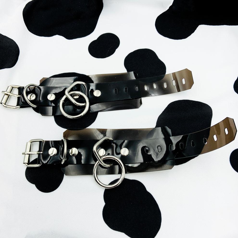 Силіконові манжети DS Fetish Silicone hand cuff Чорні