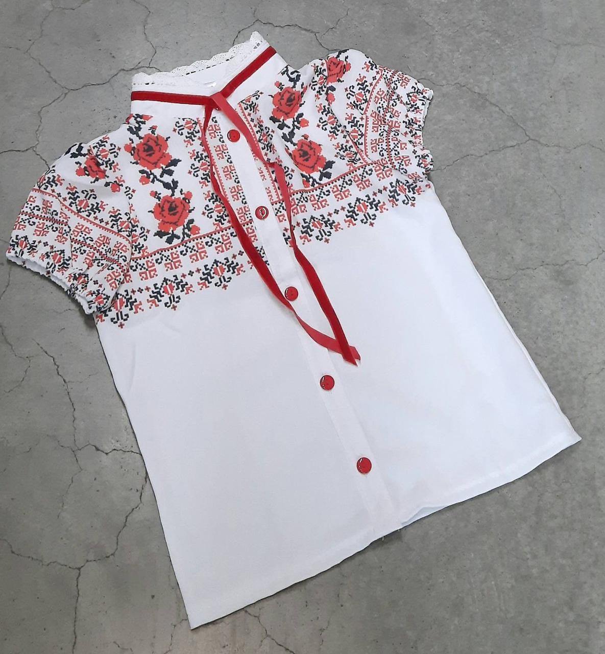 Блузка з коротким рукавом і сублімацією для дівчаток р. 116-134 маки