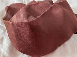 Найтонша стрічка із Шифону (натуральний шовк), колір — коричневий. Ширина 2 см. Ціна вказана за 1.3 м