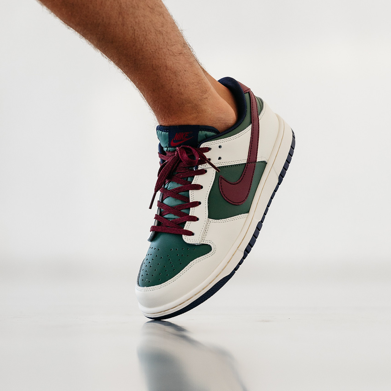 Чоловічі Кросівки Nike SB Dunk Low From Nike To You Green / Найк СБ Данк Фром Найк Ту Ю Низькі Зелені з Білим