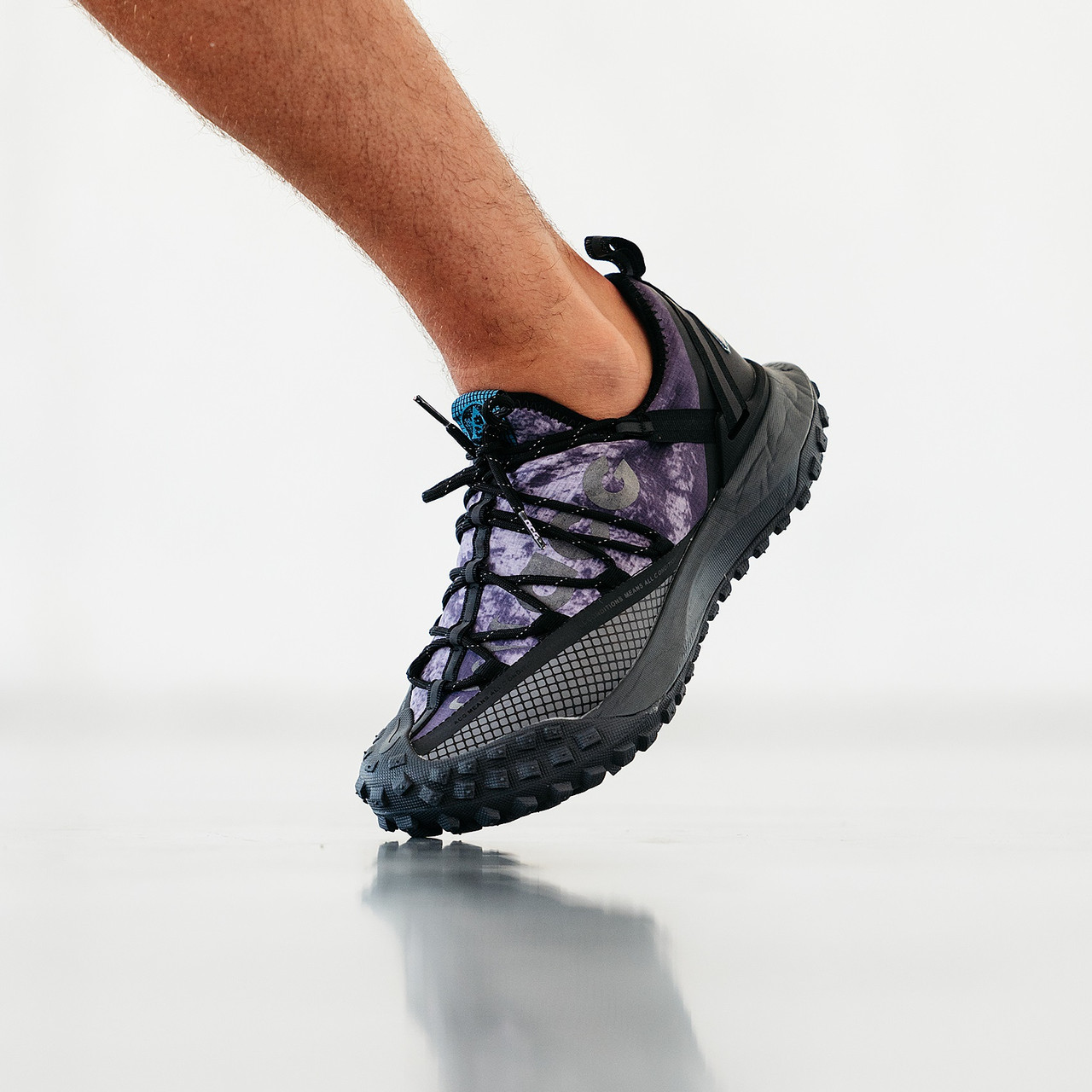 Зимові Чоловічі Кросівки Nike ACG Mountain Fly Low Violet / Найк АСГ Маунтін Флай Низькі Фіолетові з Чорним