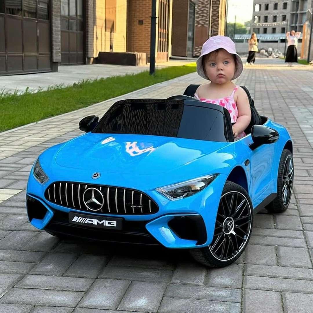 Дитячий електромобіль на акумуляторі Mercedes SL63 M 5098 з пультом р/у для дітей 3-8 років автопофарбування Синій