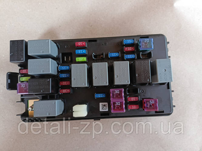 Блок предохранителей новый образец с реле и предохранителями ЗАЗ Вида ...
