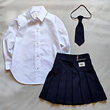 Шкільний костюм спідниця в складку і блуза сорочка з краваткою 128 р. Шкільна форма для дівчинки зі спідницею та блузою, фото 2