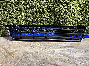 Грати переднього бампера ABS з хромованою рамкою Volkswagen Passat B6 2005-2010 Грати Фольксваген Пасат Б6 95-55-27