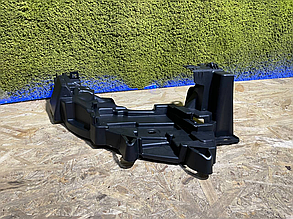 Кронштейн кріплення фари (R, правий) на Renault Fluence 2010-2016 Кронштейн Рено флюєнс PRN43032AR,622220012R