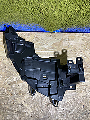 Кронштейн кріплення фари (R, правий) на Renault Fluence 2010-2016 Кронштейн Рено флюєнс PRN43032AR,622220012R