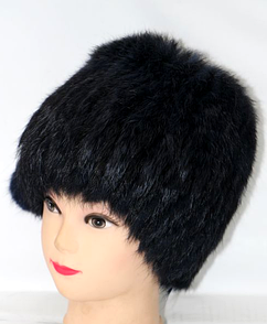 Натуральна жіноча шапка з хутра кролика чорного забарвлення