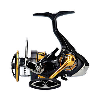 Котушка Daiwa 18 Legalis LT4000D-С 5+1BB