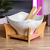 Салатник із дерев'яними ложками 22×22 см тарілка для салату біла на дерев'яній підставці