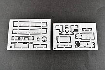 Pz. Kpfw. VI Ausf. E Sd. Kfz. 181 Tiger I (Late Production) w/Zimmerit. TRUMPETER 09540, фото 6