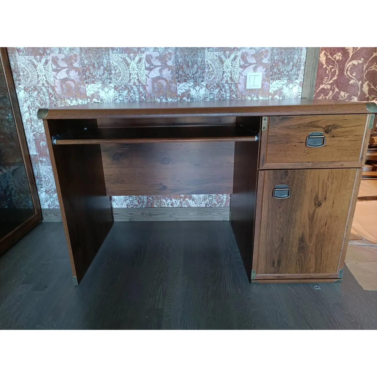 Стіл комп'ютерний BRW Індіана JBIU1D1S/120 Дуб шутер 120х65х78 см