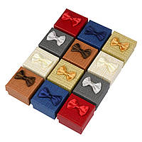 Коробочка квадратна картонна з бантом і візерунками під кільце розмір 50Х50Х35 мм 24 штуки в пакованні