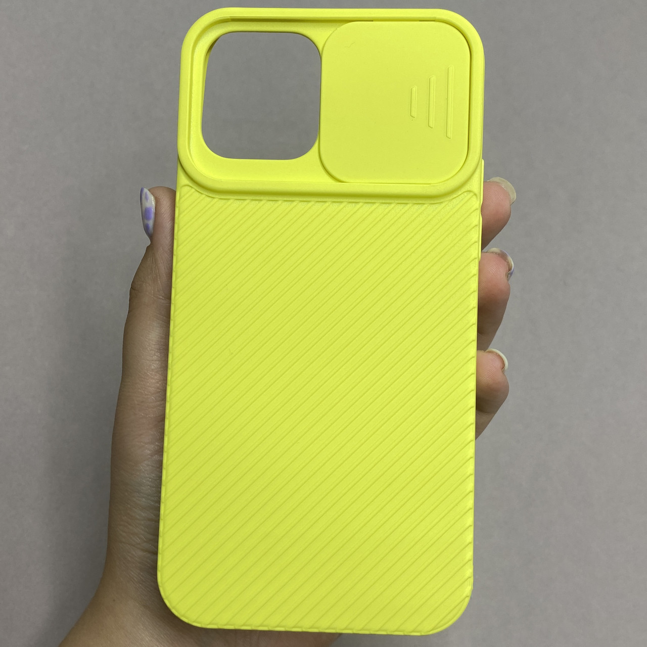 Чохол для iPhone 12 щільний захист камери зі шторкою на камері чохол на айфон 12 жовтий