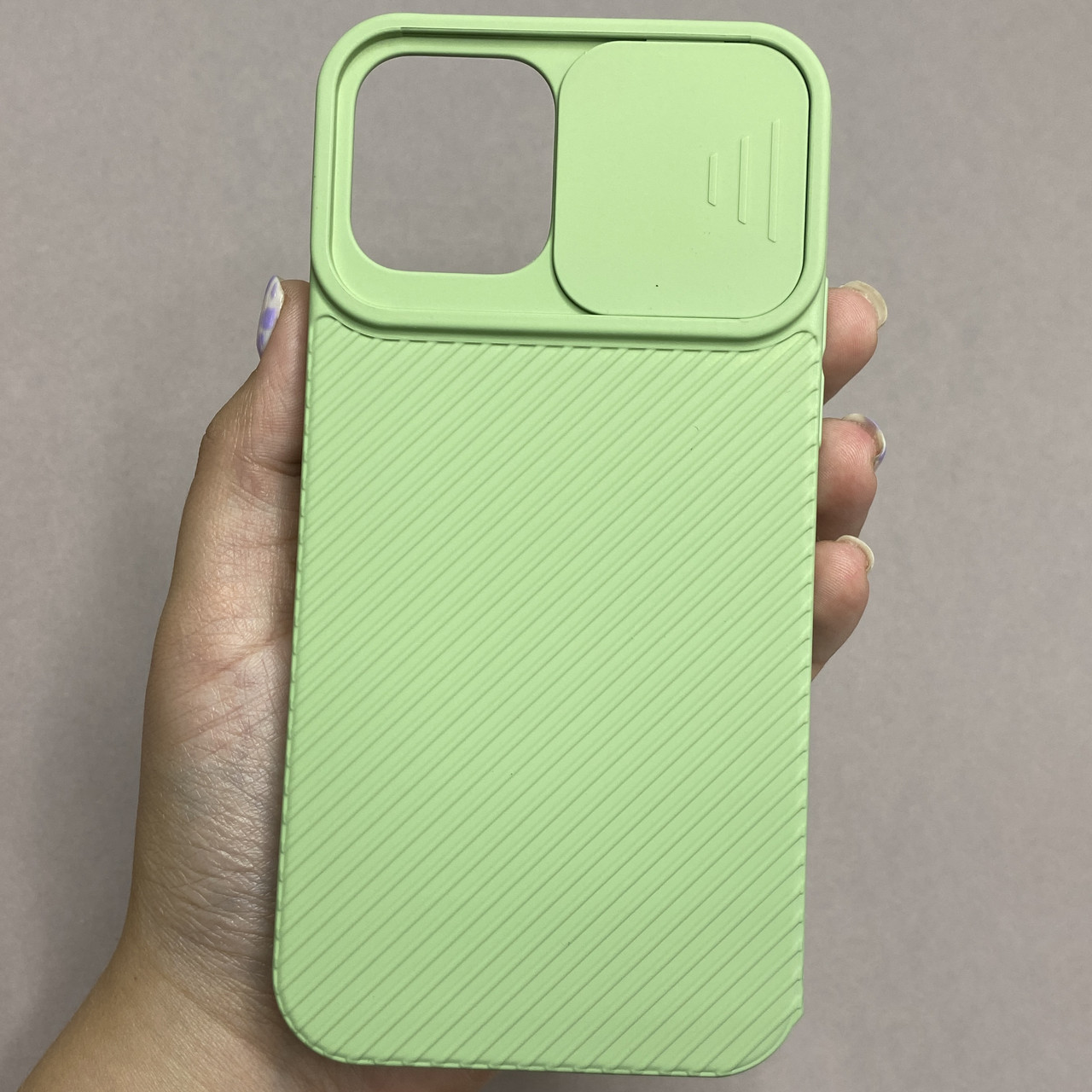 Чохол для iPhone 12 щільний захист камери зі шторкою на камері чохол на айфон 12 фісташковий