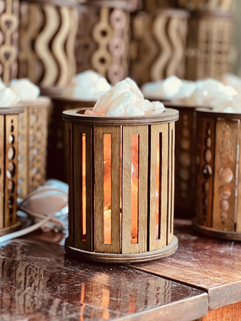 Соляна лампа з гімалайської солі “Корзина Полоса” 1,7кг, фото 1