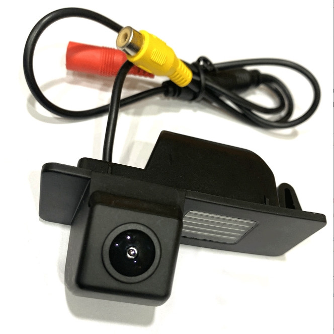 Камера заднього виду штатна Opel Vectra