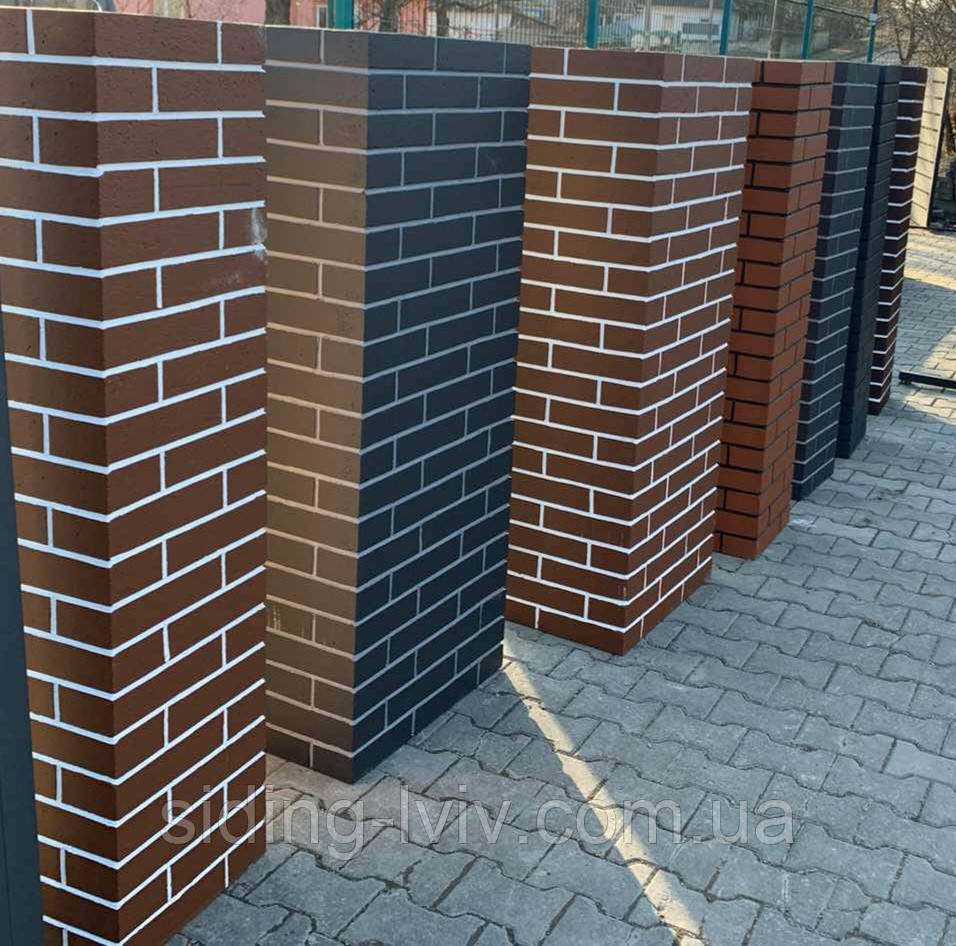 Стовпчик бетонний для парканів 220*220*1420