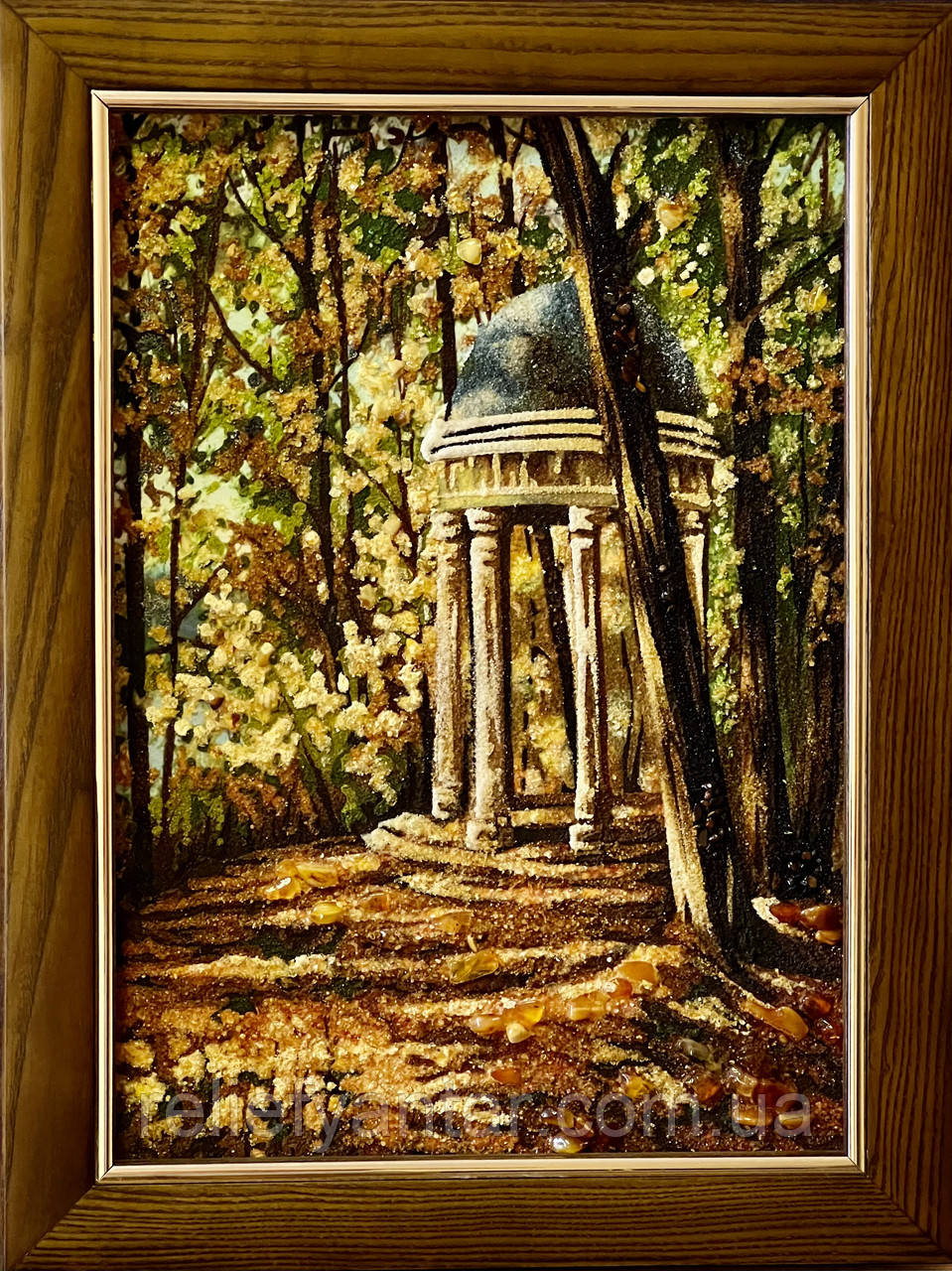 Картина пейзаж з бурштину "Альтанка" 30*40 см