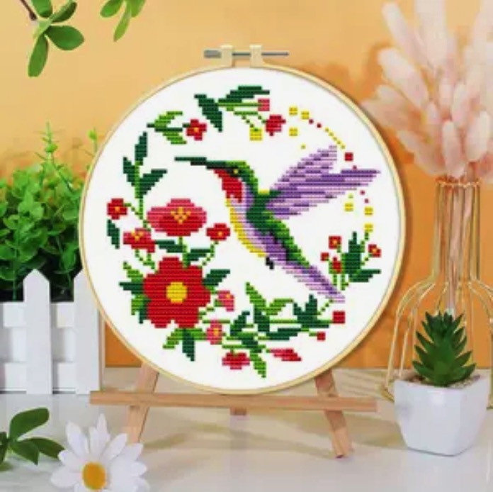 Набір для вишивання хрестиком за нанесеною схемою "Гірлянда колібрі" з ОБРУЧОМ, 11СT, 24*24 см, фото 1