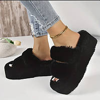 Жіночі капці пухнасті на платформі чорні 39