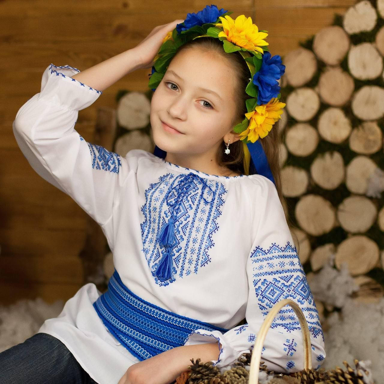 

Віночок синьо-жовтий зі стрічками 4544