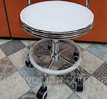 Стілець майстра без спинки на коліщатках зі шкірозамінника білий