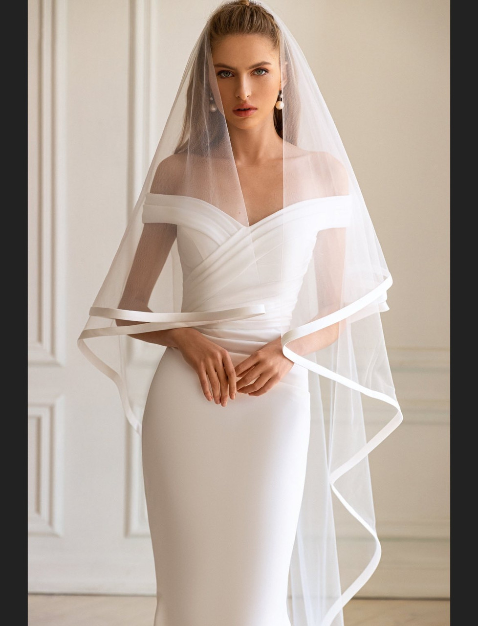 Фата весільна з атласною стрічкою Біла/Айворі Жіноча весільна фата Довга весільна фата, фото 1