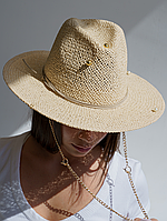 Капелюх Федора жіночий D.Hats з рафія з аксесуарами в золоті з кільцями світло бежевий
