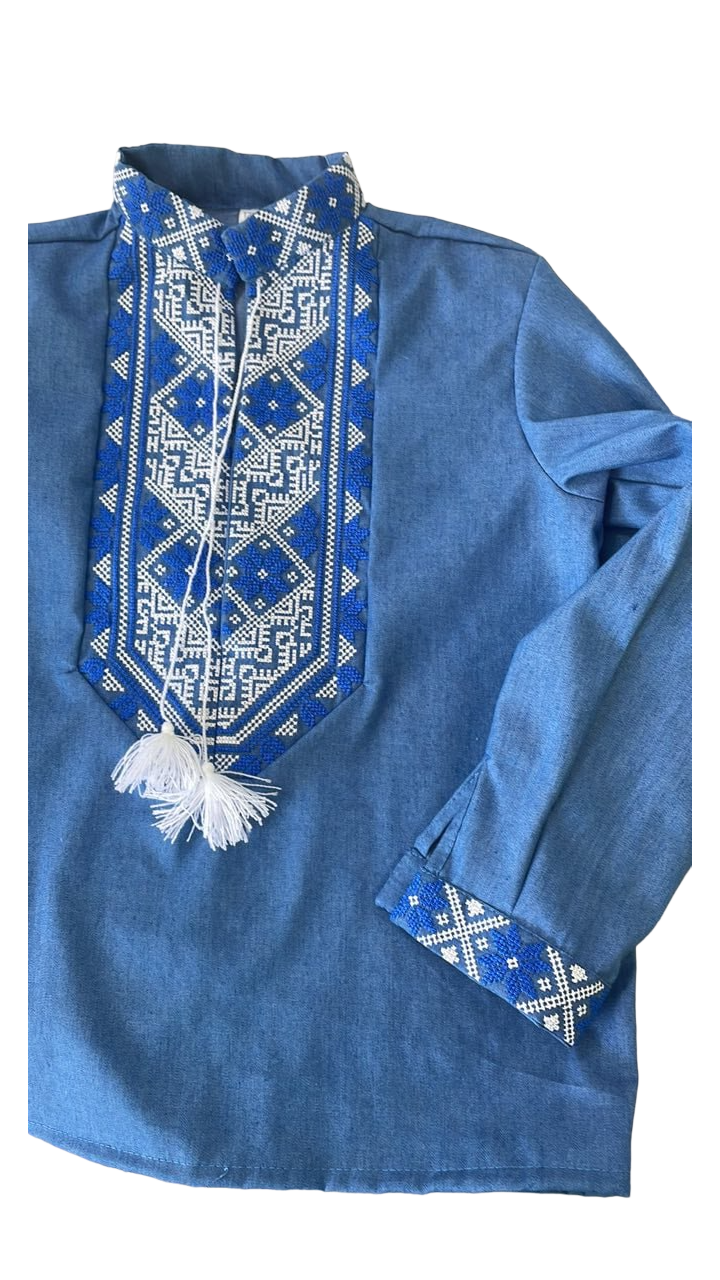 Дитяча вишиванка для хлопчика "Максим" кольору джинс із біло-синьою вишивкою, фото 1