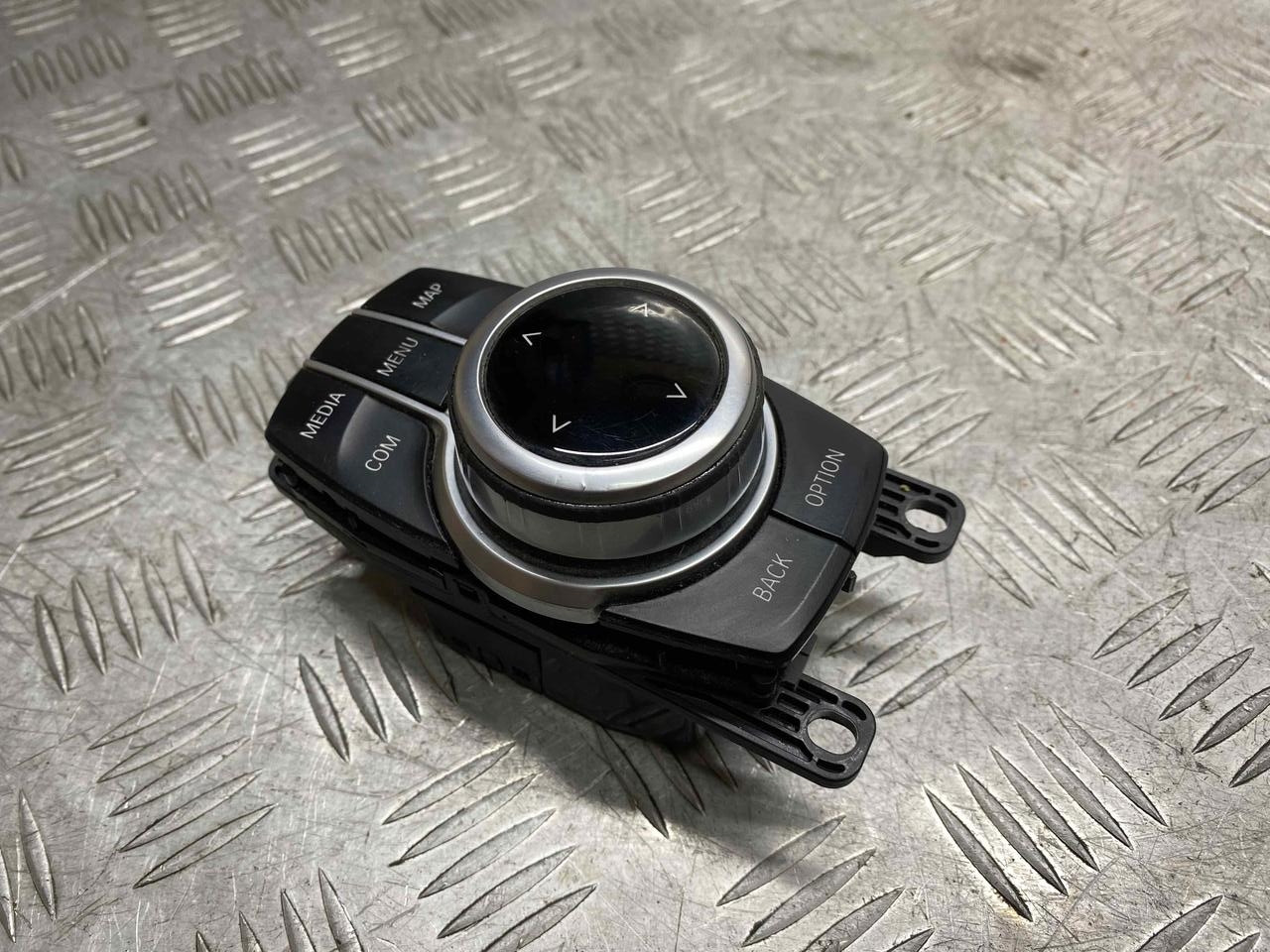 Б/В Джойстик мультимедії BMW 5 G30 65826844226, фото 1